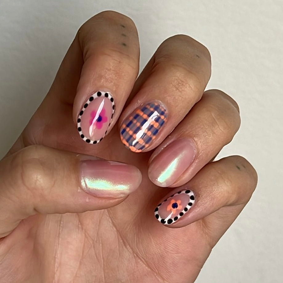 2D Art Gel Manicure